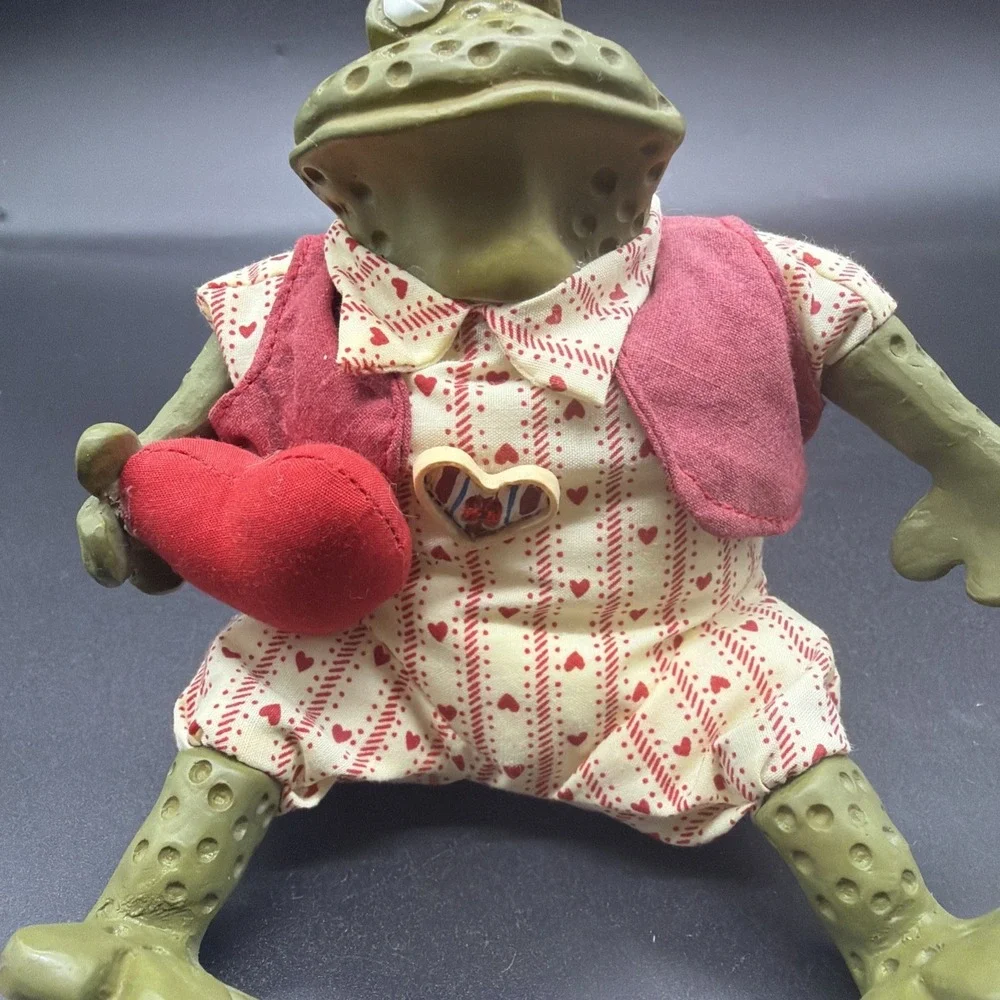 Valentino Frog Shelf Sitter Russ Berrie Kathleen Kelly's Frog 422L With Tag VTG‎